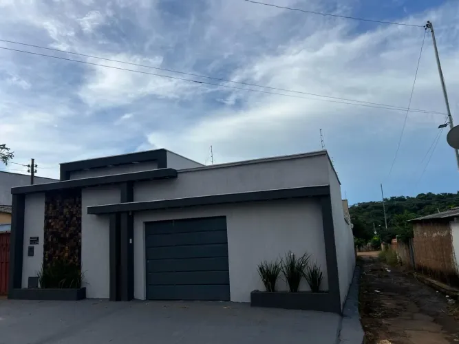Casa em Conjunto Dona Iris II, Trindade/GO