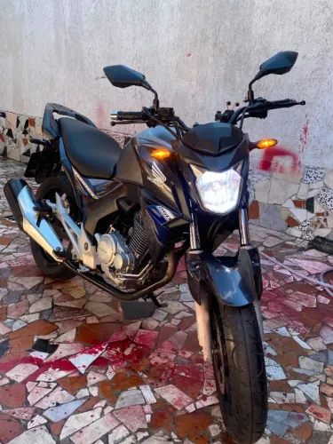 Twister 250cc Prata
