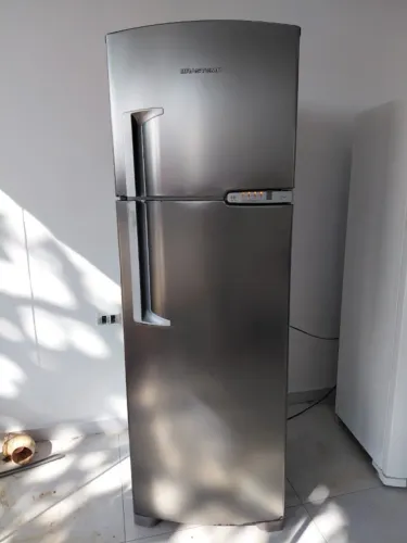 Vendo Geladeira Brastemp 380 Litros, 110 Volts, Frost Free E Com 3 Meses De Garantia