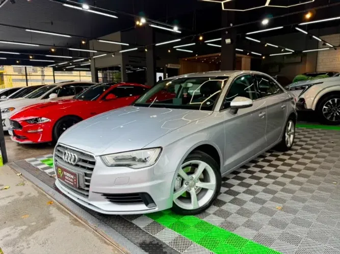Audi A3 Sed.1.8/1.8 Ambit.16v TB FSI S-tronic 2015