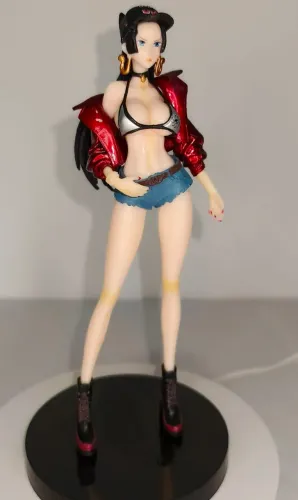 Action figure Boa Hancock coleção One Piece