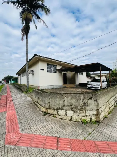 Sala Térrea para Aluguel em Criciúma