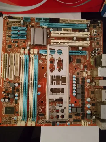 Placa Mãe LGA1156 Itautec ST4271 com espelho