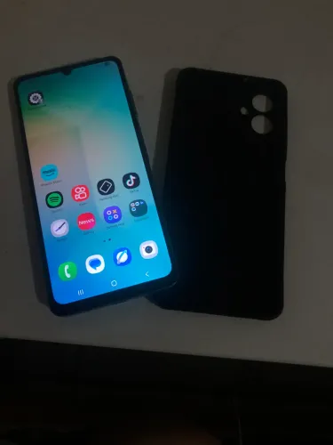 Samsung A06 