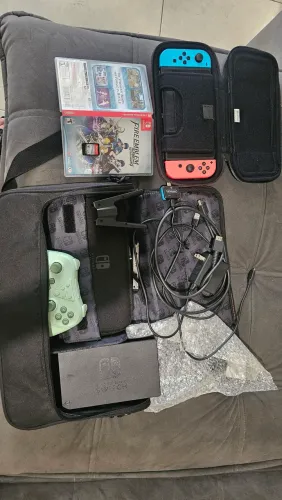 Nintendo switch v1 512 desbloqueado via software + acessórios..Completaço