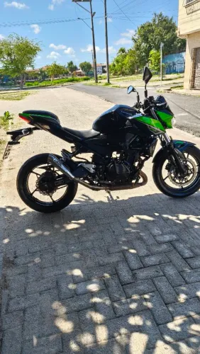 Kawasaki Z400 2022 - Impecável e Revisada