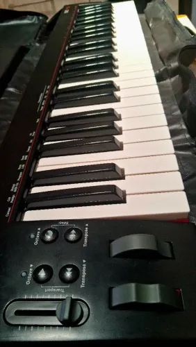 Controlador midi Nektar se49 