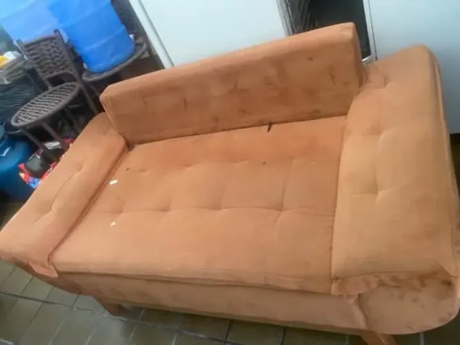 Vende-se sofá seminovo 300,00
