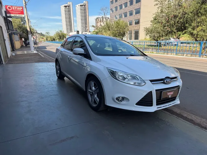 Ford Focus Sedan 2.0 16v/2.0 16V Flex 4P Aut. 2015