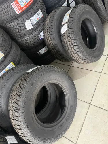 Pneu novo 235 75 r15 speedmax