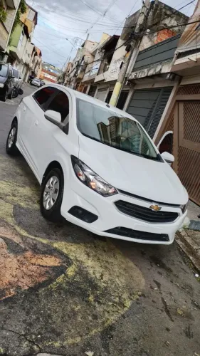 Chevrolet Onix Hatch LT 1.0 8V Flex Mec. 4P 2018