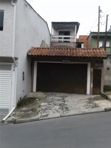 Sobrado para venda possui 200 metros quadrados com 2 quartos em Parque das Américas - Mauá