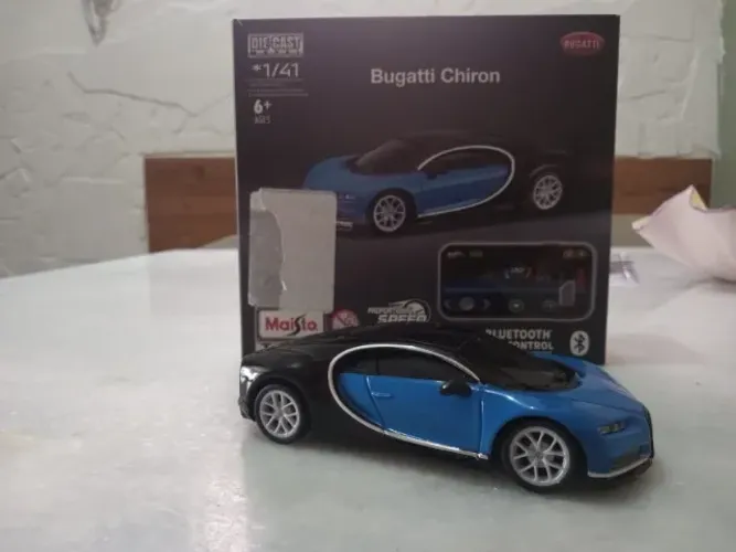 Carrinho controle remoto Bugatti Chiron Maisto Tech Bluetooth 1:41 - Controle pelo Celular