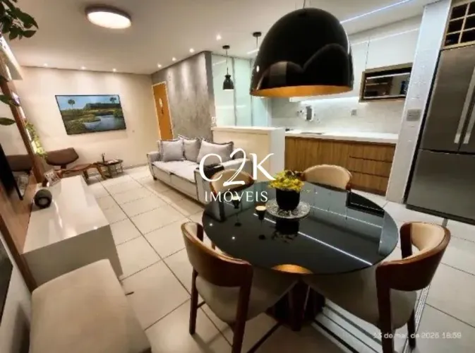 Apartamento Lindo - Reformado 2 quartos, Suíte, vaga garagem, prédio com lazer