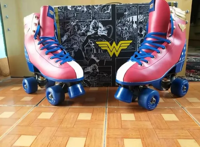 Patins Retro Mulher Maravilha