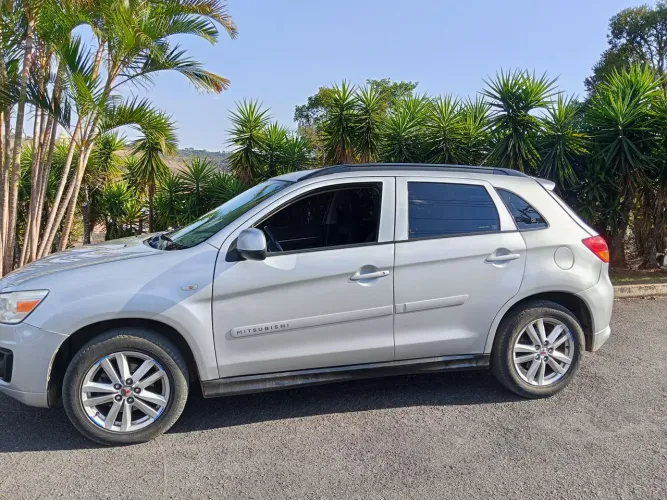 Mitsubishi ASX 2.0 16V 160cv Aut. 2013