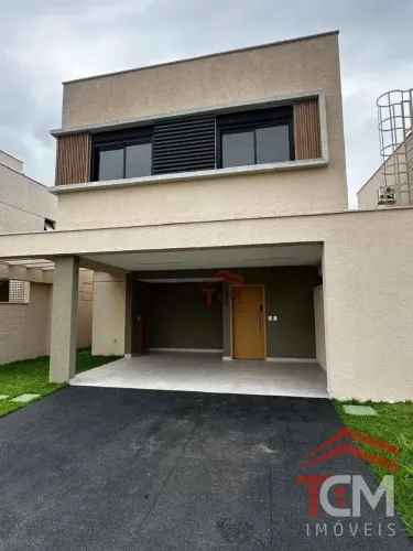 Casa com 2 dormitórios para alugar, 200 m² por R$ 5.200,00/mês - Jardins Marselha - Aparec