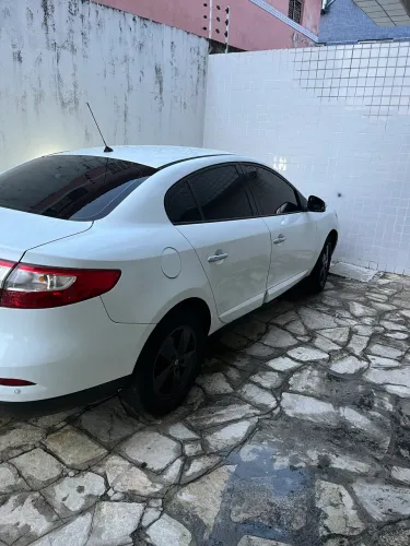 Renault Fluence Sed. Dynamique 2.0 16V Flex Aut. 2013