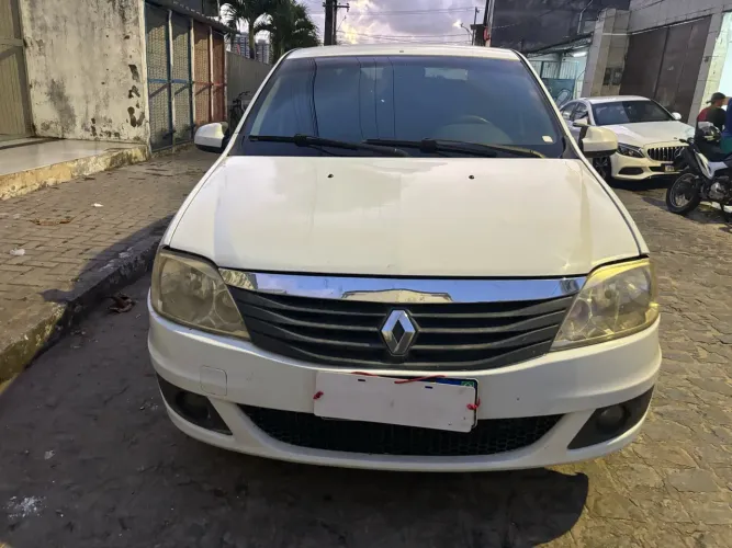 Renault Logan Expression Hi-flex 1.6 8V 4P 2012