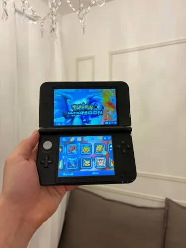 Nintendo 3ds Xl edição Mario e Luigi + muitos jogos como Pokémon Mario Zelda + carregador