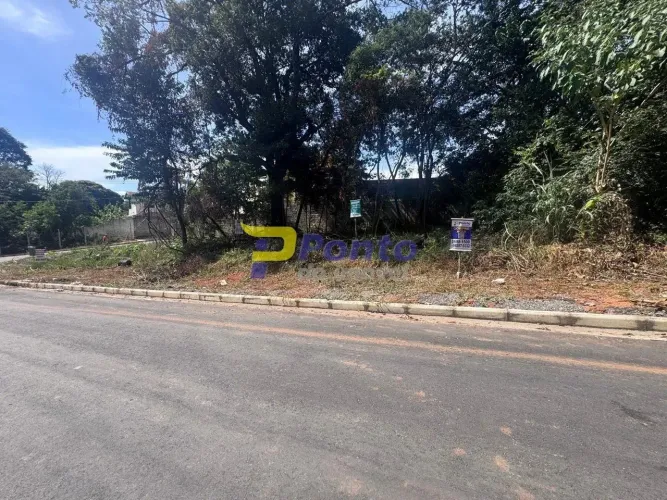 Lote à venda no bairro Jardim dos Lirios