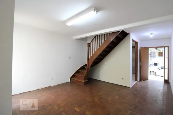 Casa à Venda - Vila Pompéia, 2 Quartos, 120 m2