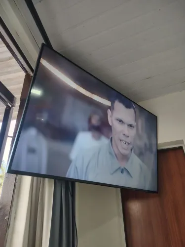 TV SAMSUNG 50' POLEGADAS 4K