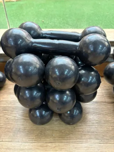 Par Halter Bola 4kg Emborrachado Preto Academia Musculação
