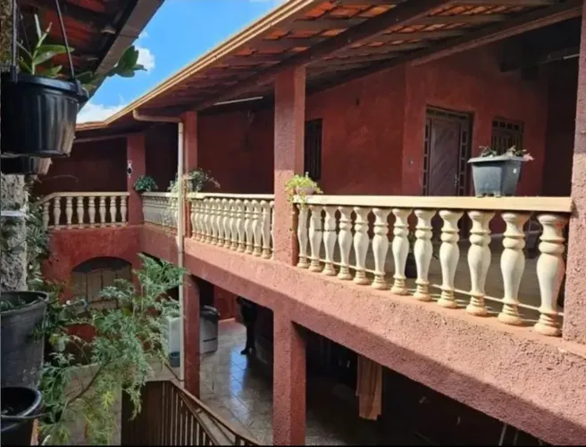 Casa a venda em bairro bom sucesso - regiao do Barreiro de Cima - Belo Horizonte-MG