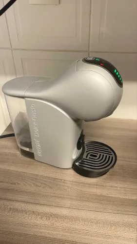Cafeteira Dolce Gusto Gênio S Touch