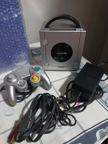 Console Nintendo GameCube C/Picoot 64SD GB C/Jogos Completo 
