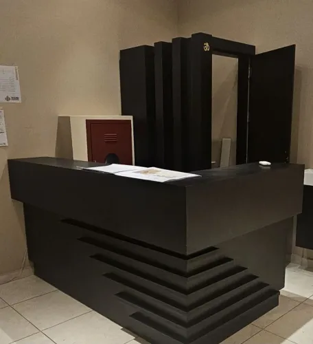 BALCÃO DE RECEPÇÃO / ATENDIMENTO - MDF PRETO