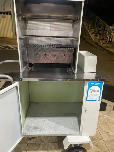 Carrinho de churrasquinho