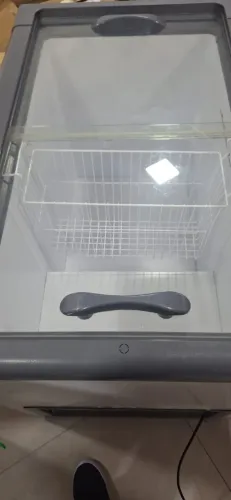 Freezer metal frio 505L Tampa Vidro