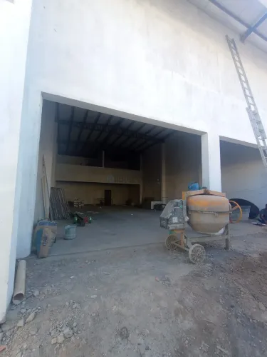 Alugo Barracão na Av Ipiranga