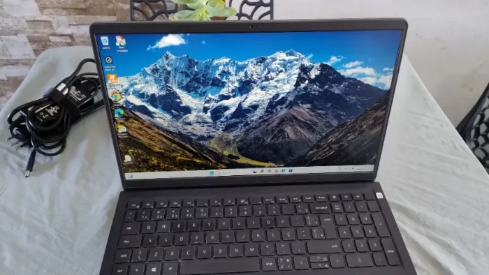 Notebook Dell Vostro 3510 - Intel Core i5 10ª Geração | 16GB RAM | SSD NVMe 256GB W11 Pro