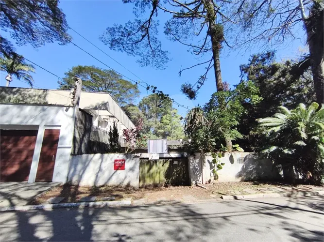 Terreno de 2.022 m² em localização privilegiada, em frente ao Residencial Chácara Santa He