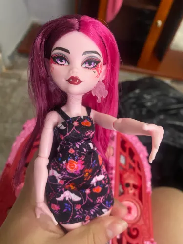 Draculaura garden mysteries