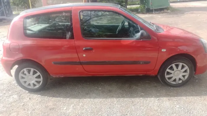 Renault Clio Hi-flex 1.0 16V 3P 2012