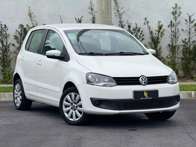 Volkswagen Fox 1.0 MI Total Flex 8V 5P 2014