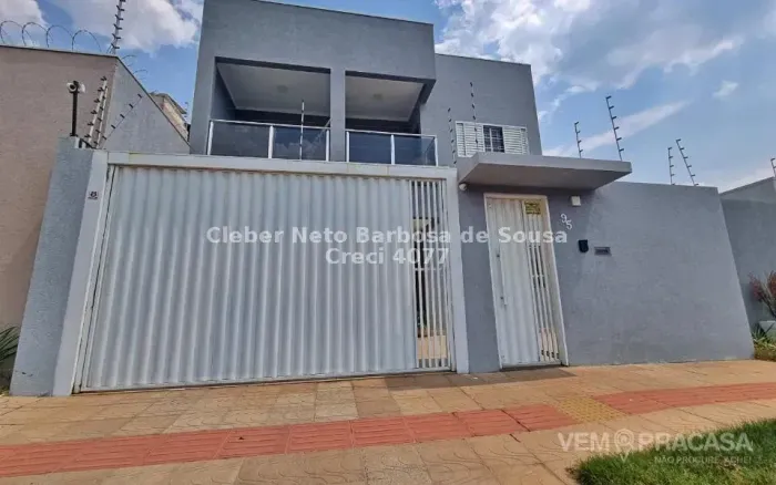 3 DORMITÓRIOS, ÁREA GOURMET E PISCINA