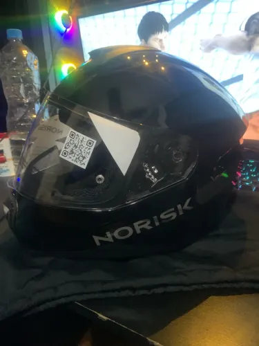 Capacete Norisk à venda - Ótimo estado