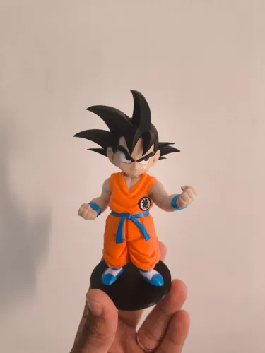 Goku colecionável 12cm