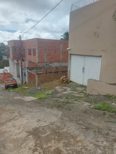 Lote com construção já iniciada quê seria a garagem tipo subterrânea 