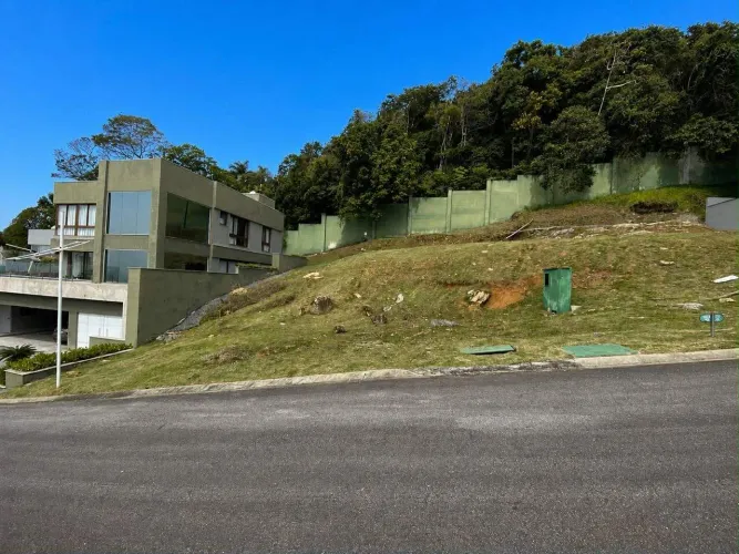 Terreno em Condomínio à venda na Praia do Estaleirinho