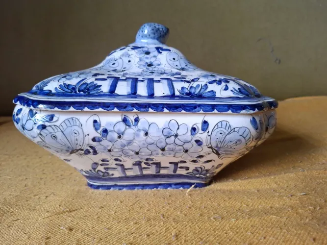 DOCEIRA DE LOUÇA ANTIGA