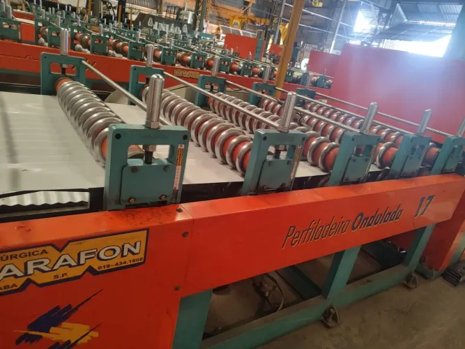 Máquinas Para Fabricação de Telhas Trapézio 35 / 40 + Máquina Telha Ondulada 17.