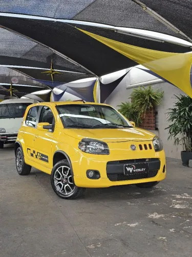 Fiat Uno Sporting 1.4 EVO Fire Flex 8V 4P 2012