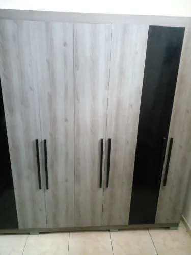 Guarda Roupas Bartira 8 Portas 4 gavetas