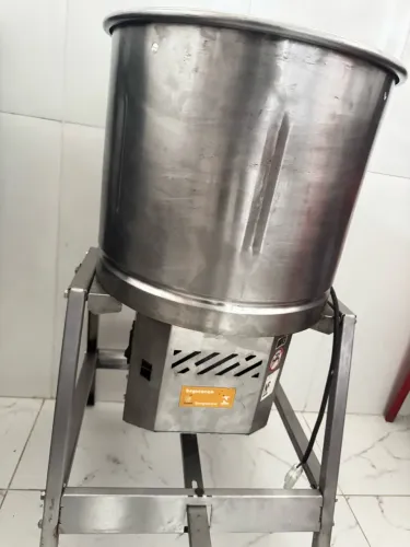 Descascador industrial de batata